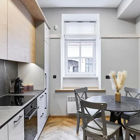 Cosy And Authentic Apartment In Vilnius Old Town Exterior photo